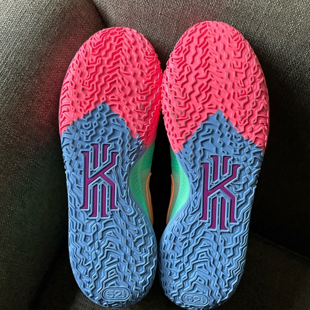 Mens Nike Kyrie 4 Low Keep Sue Fresh green multi basketball shoes sneakers 18 - Picture 14 of 14